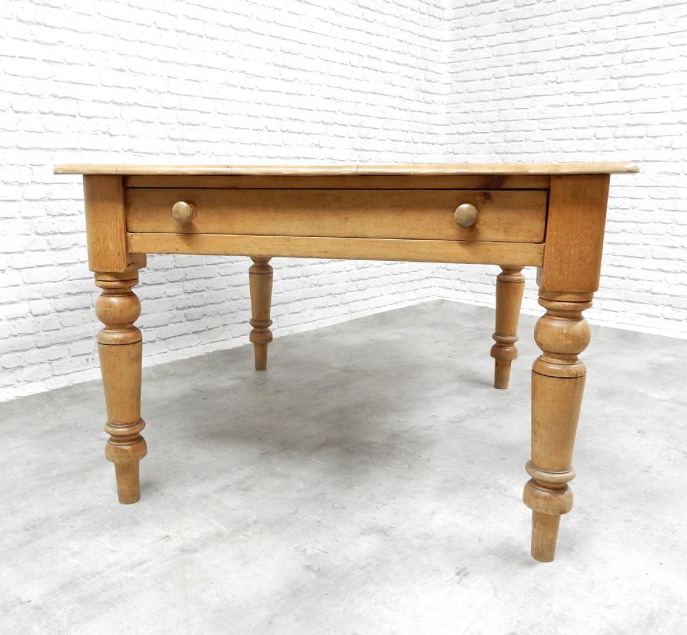 Pine Kitchen Table View VI