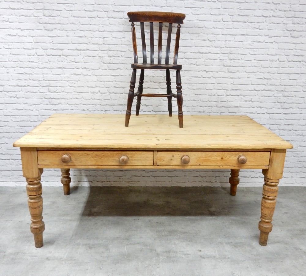 Farmhouse Kitchen Table View IV
