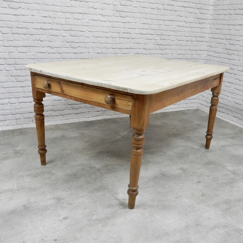 Pine Kitchen Table