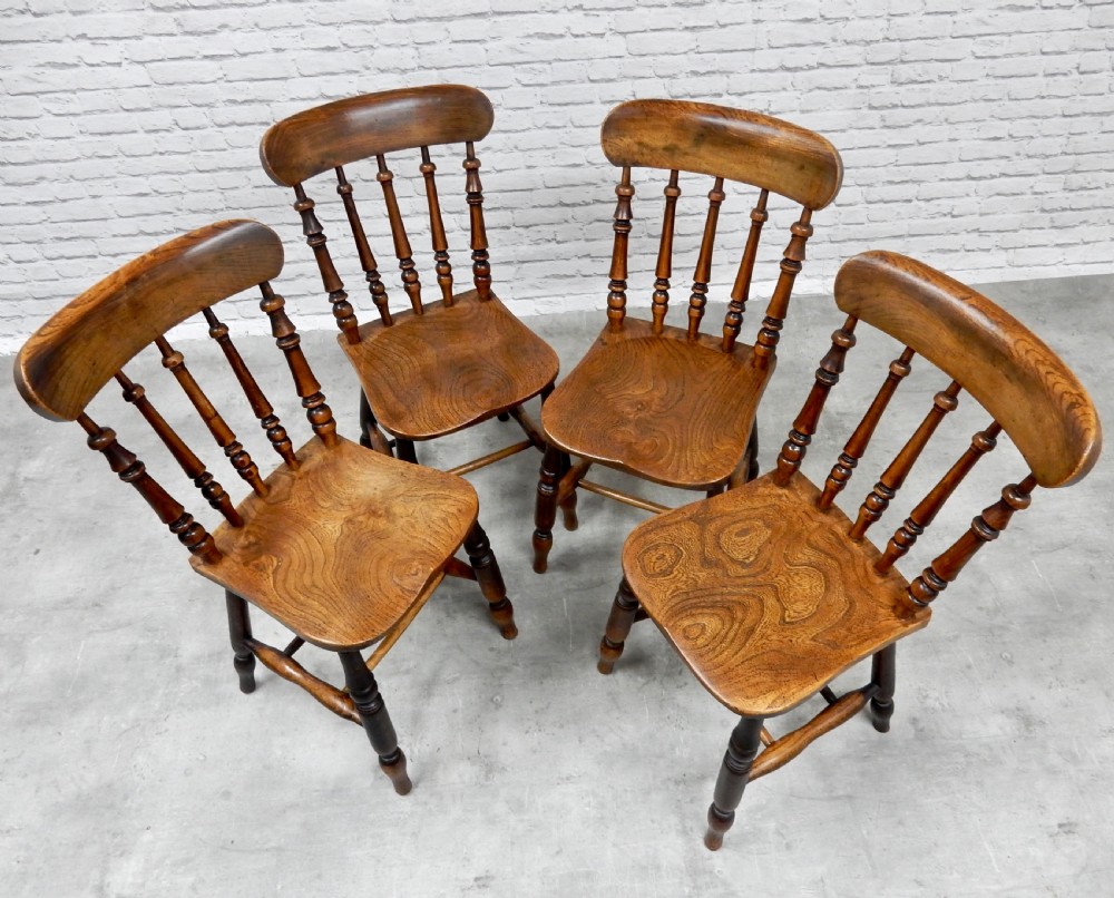 Set 4 Windsor Kitchen Chairs View V