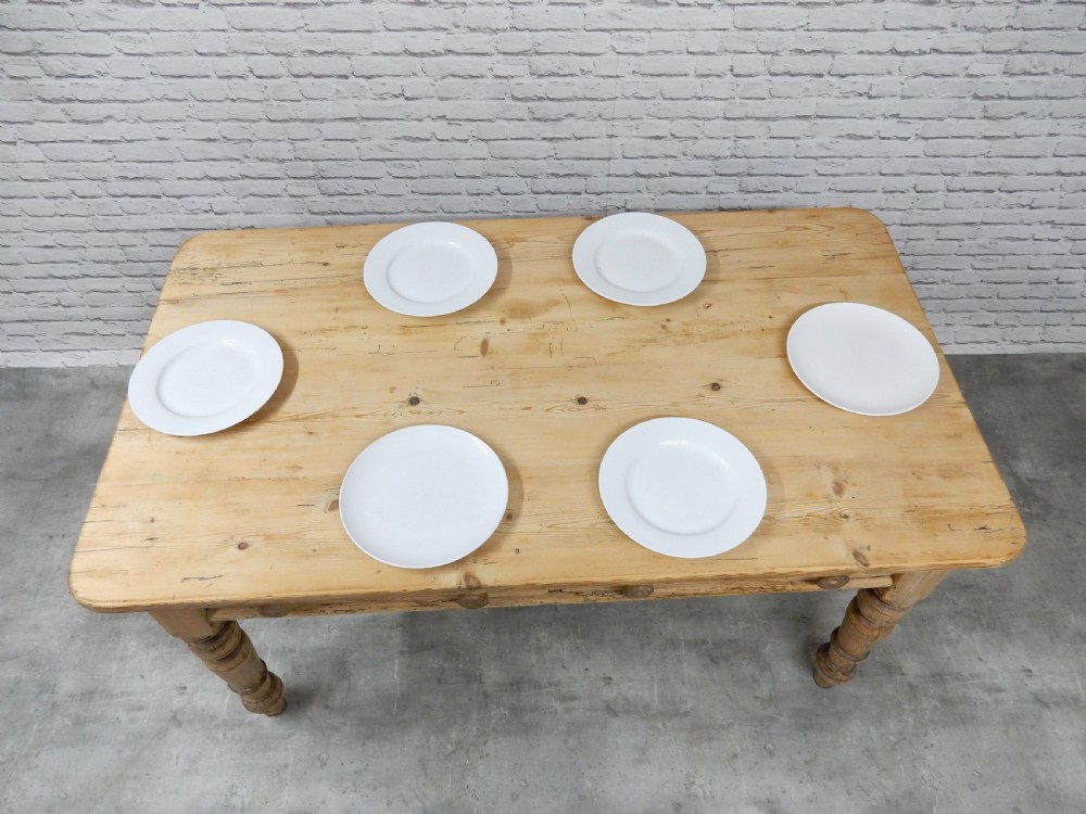Pine Kitchen Table View V