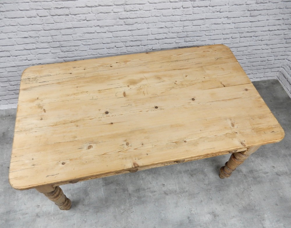 Pine Kitchen Table View VII