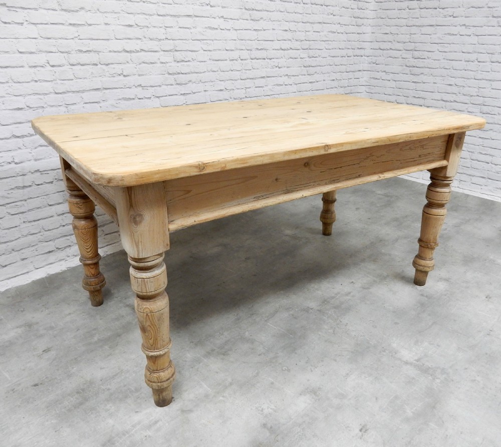Pine Kitchen Table View VIII