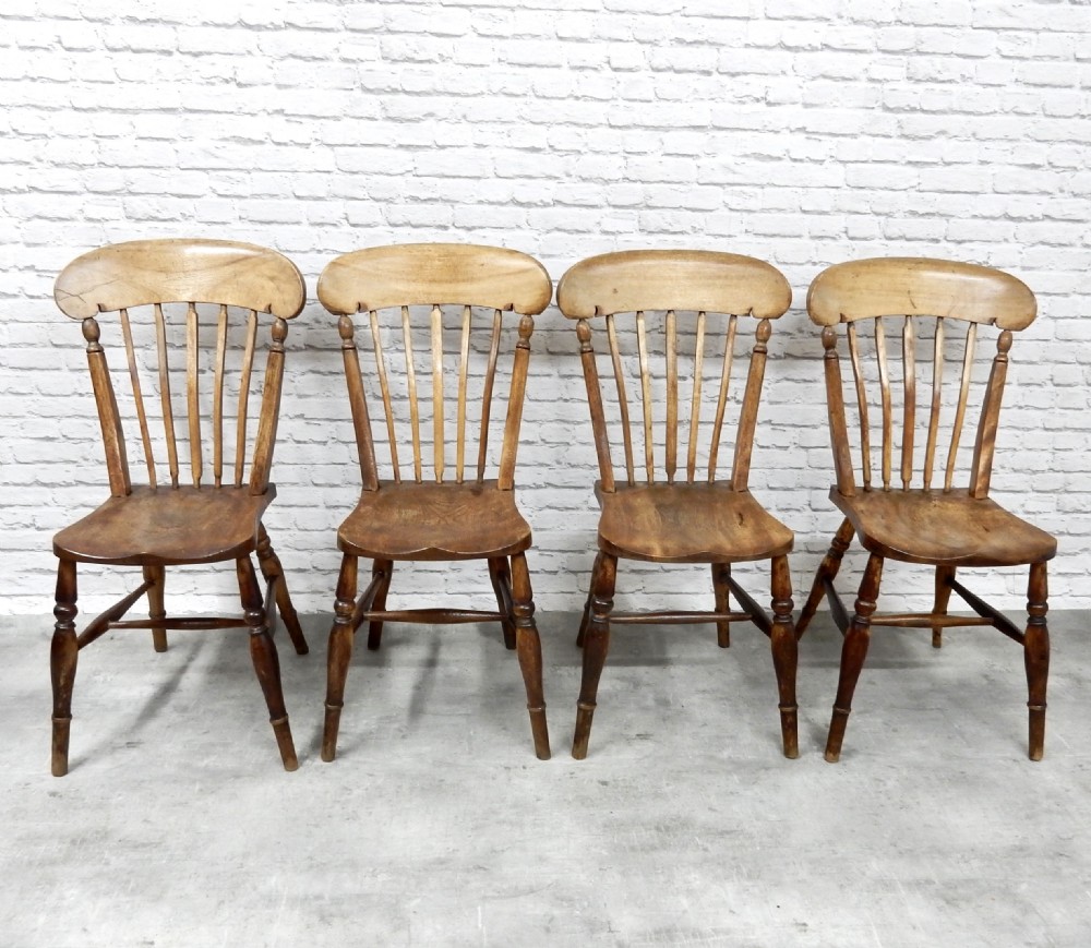 4x Windsor Kitchen Chairs View III