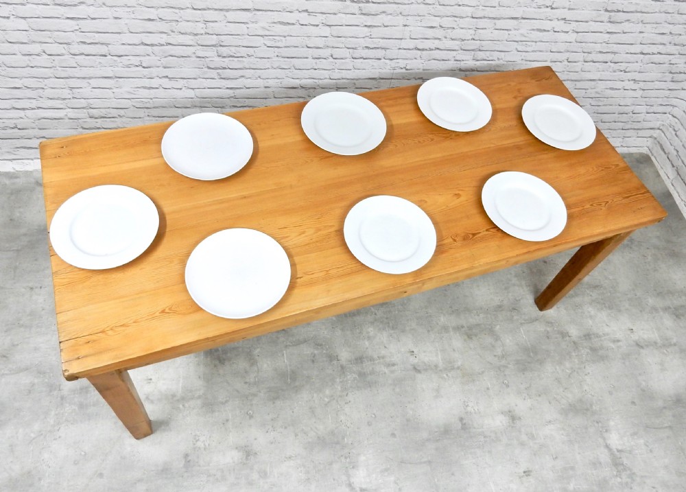 Pine Kitchen Table View VII