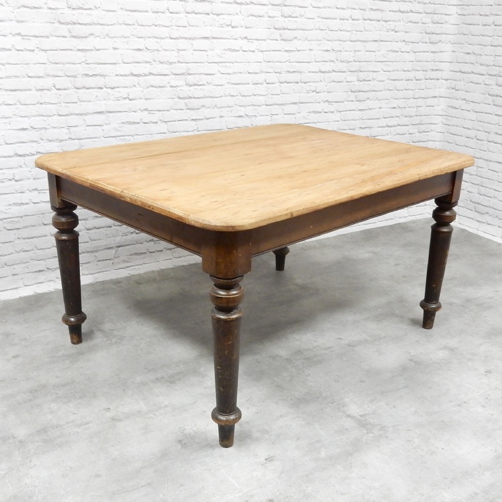 Pine Kitchen Table