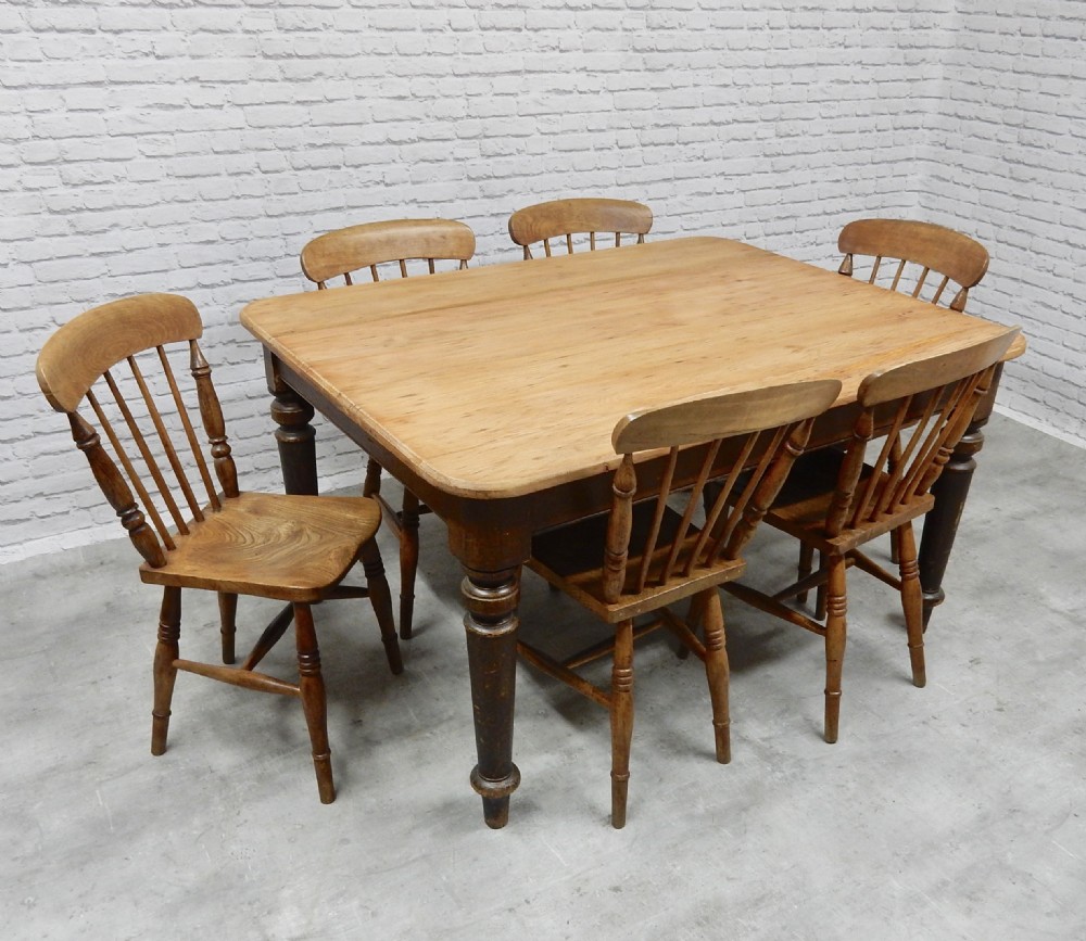 Pine Kitchen Table View II