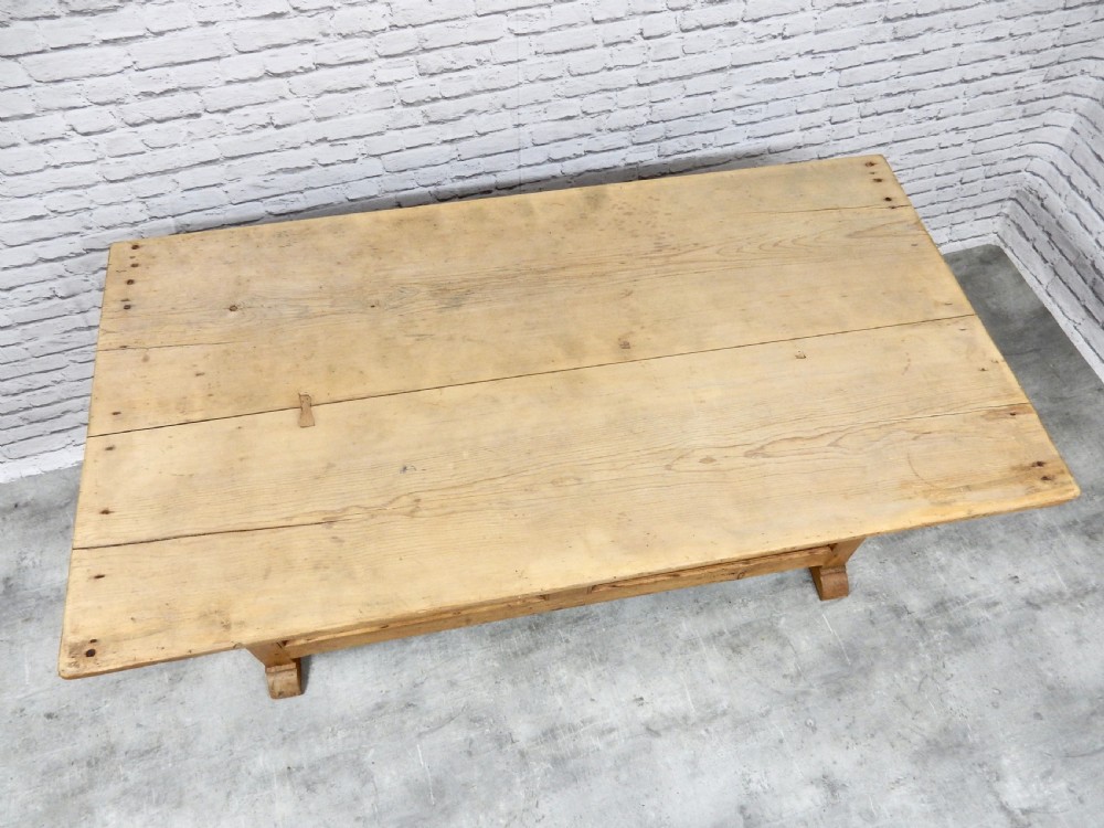 Large Bench Table View VIII