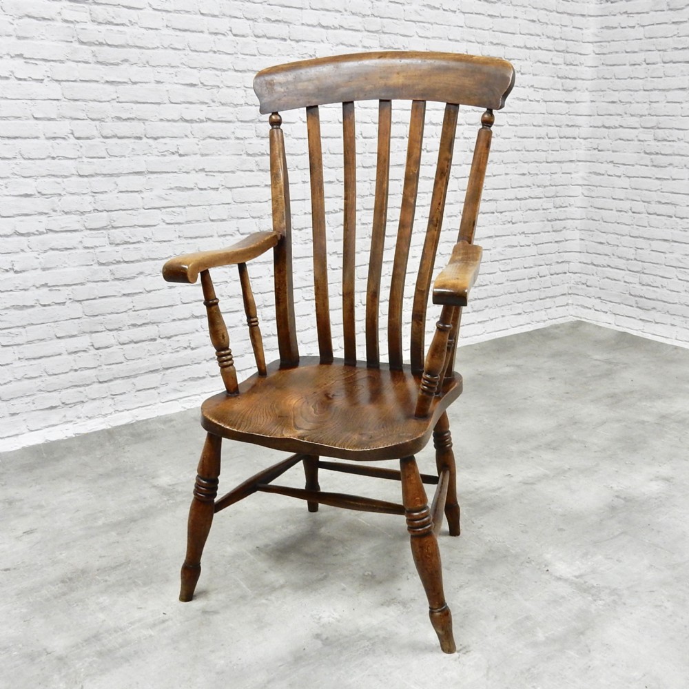 Windsor Lathback Armchair