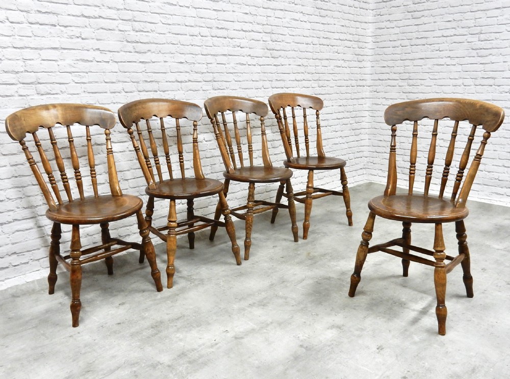 5x Matching Windsor Kitchen Chairs View V