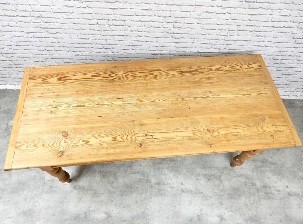 Farmhouse  Kitchen Table View VI