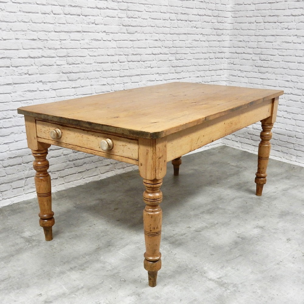 Pine Kitchen Table