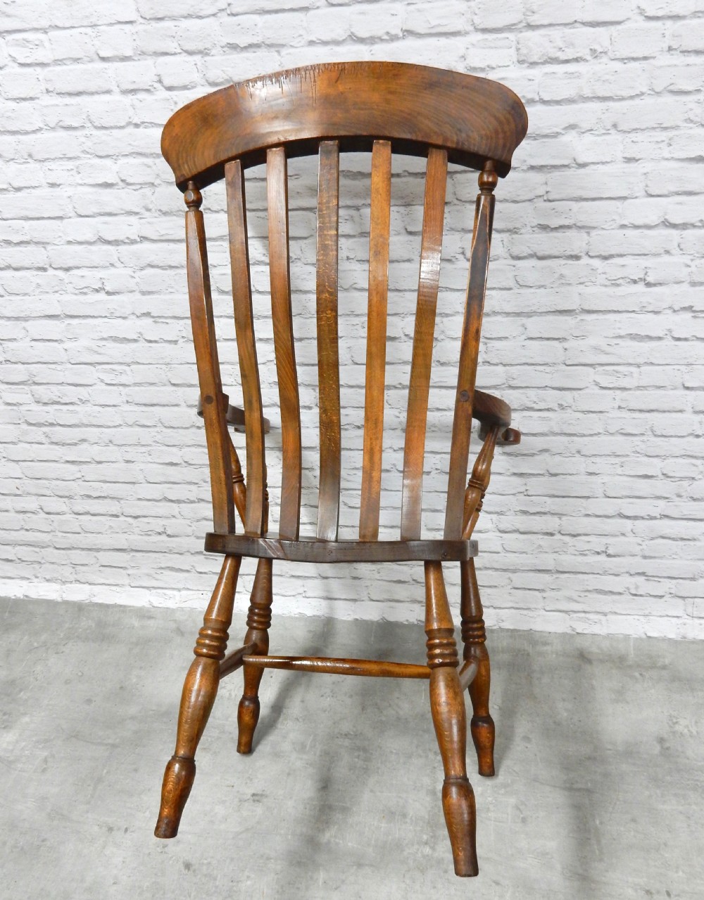 Windsor Lathback Armchair View V