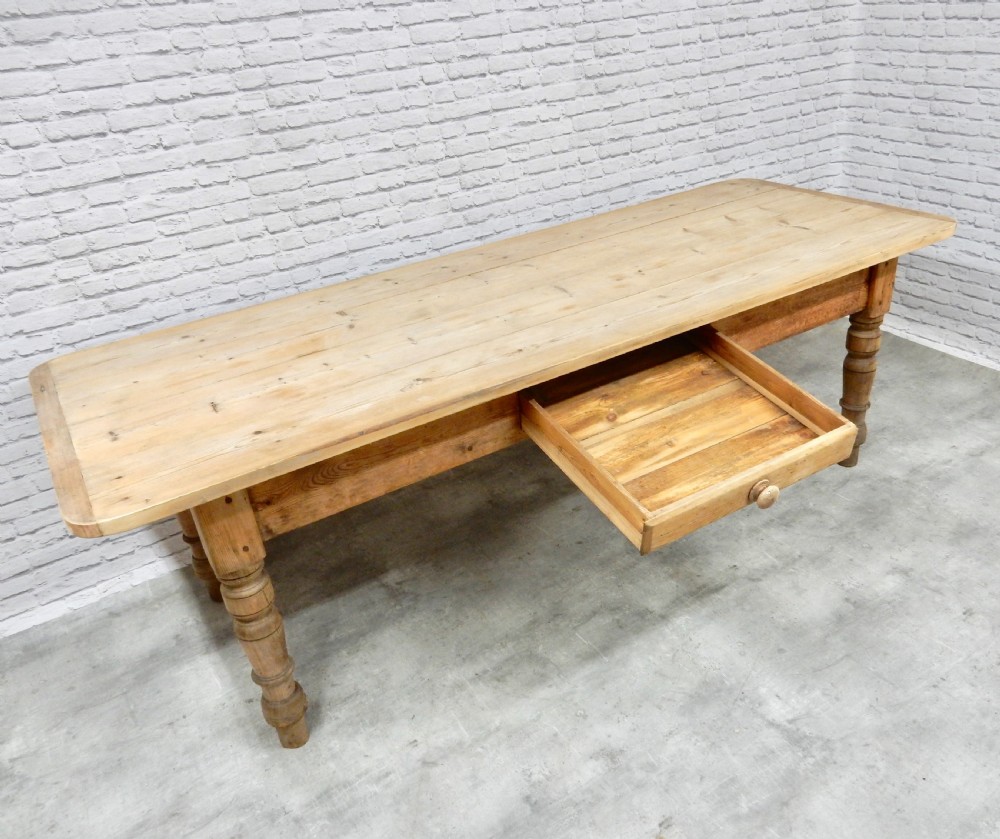 Large Farmhouse Kitchen Table View V