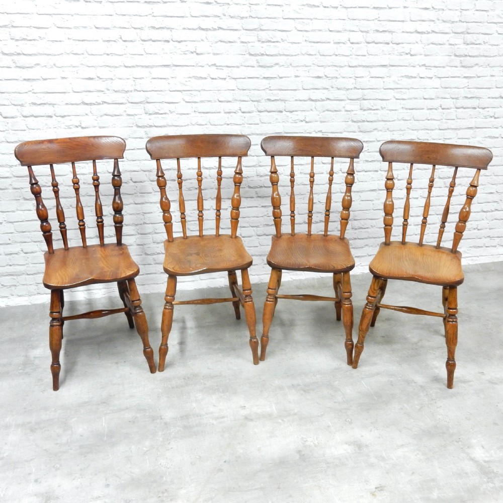 Set 4 Windsor Kitchen Chairs