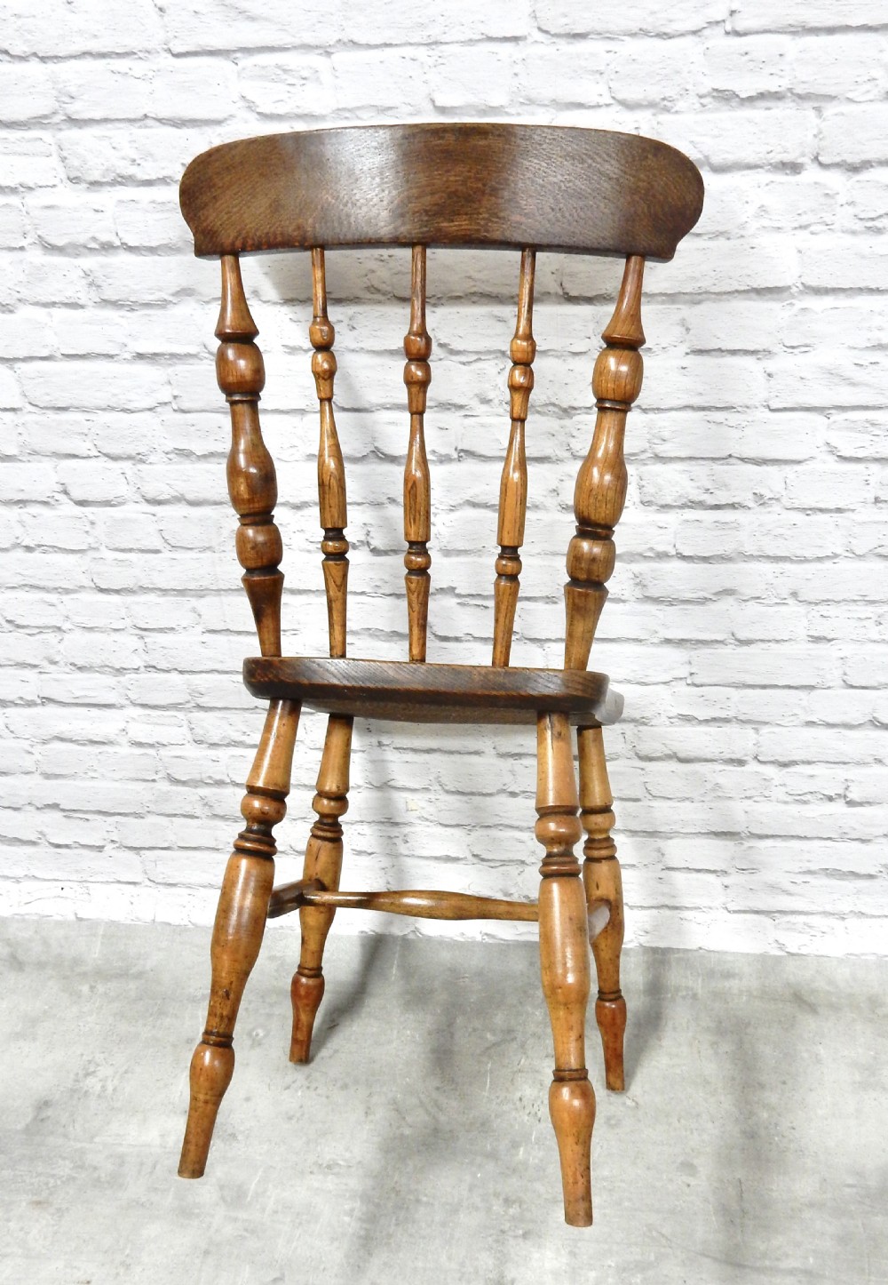 Set 4 Windsor Kitchen Chairs View VI