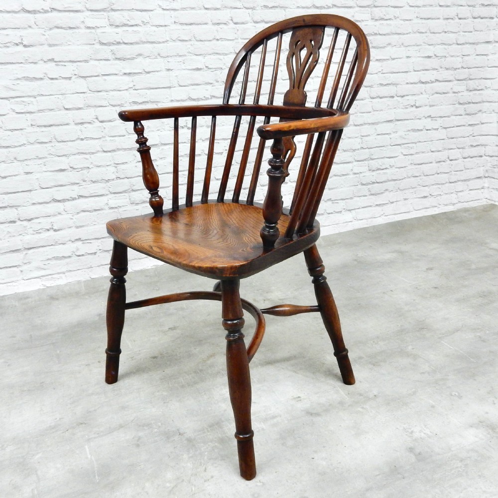 Yew Wood Windsor Armchair View IV