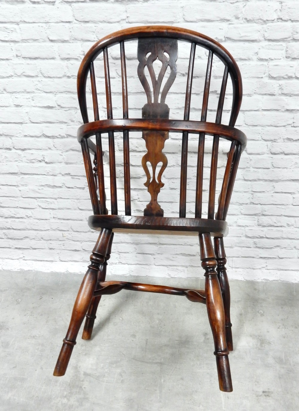Yew Wood Windsor Armchair View VIII