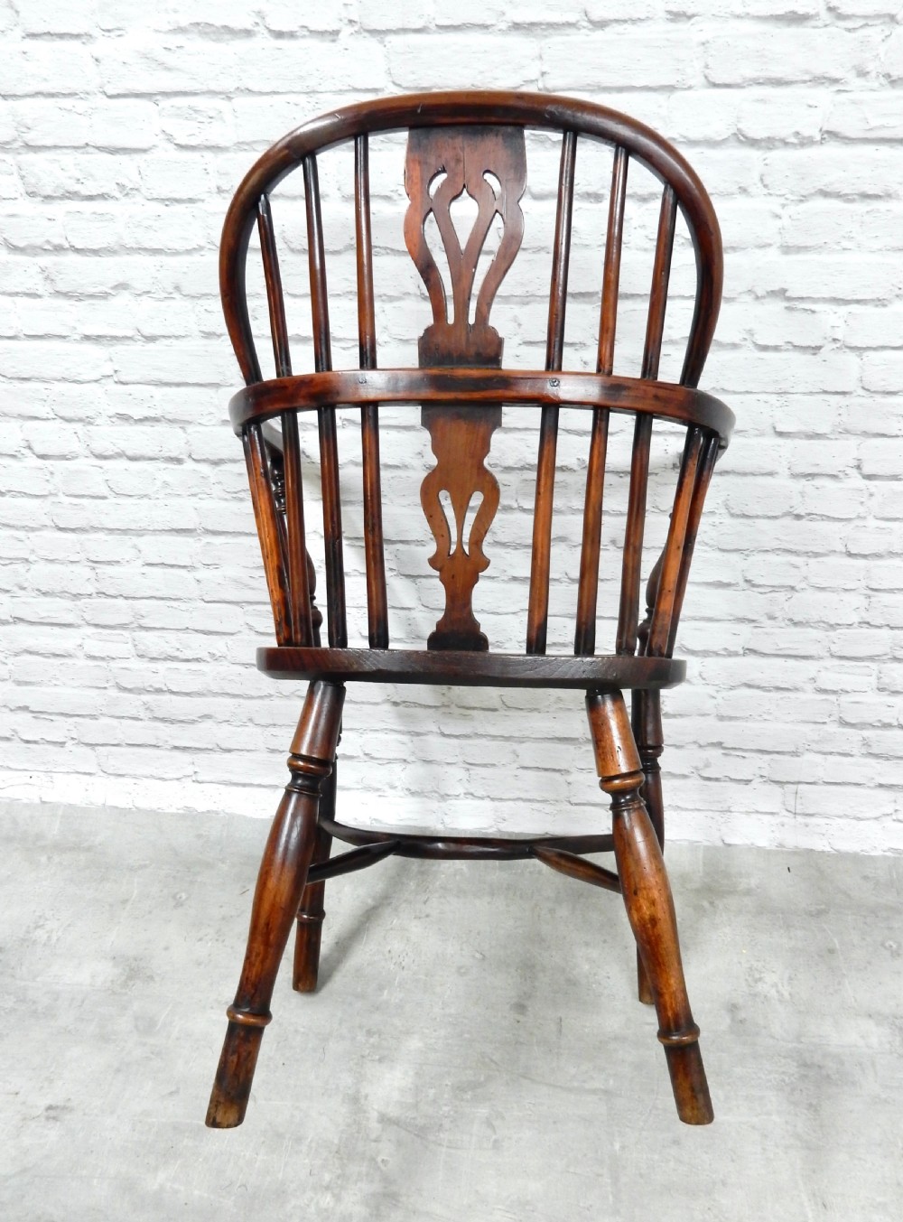 Yew Wood Windsor Armchair View VII