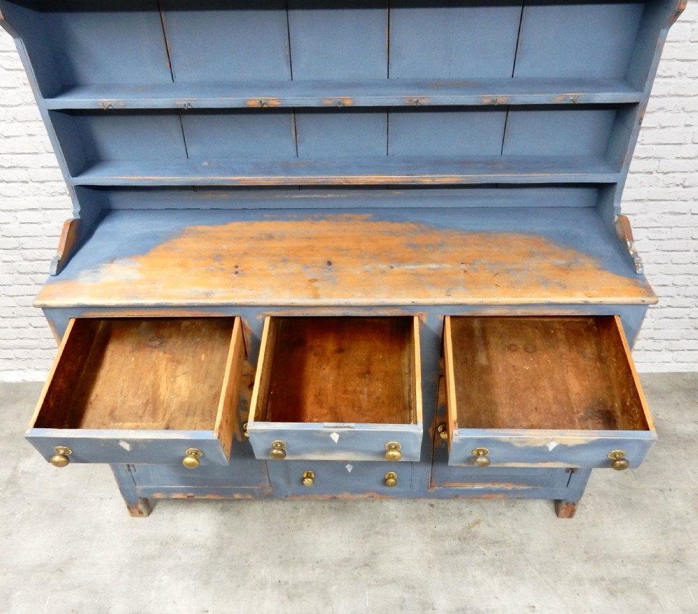 Georgian Pine Dresser View VI
