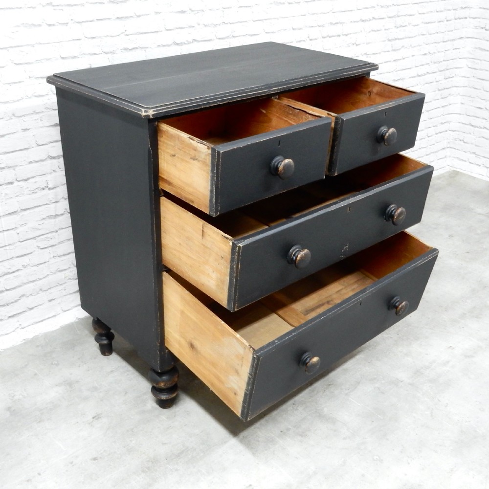 Pine Chest of Drawers View V