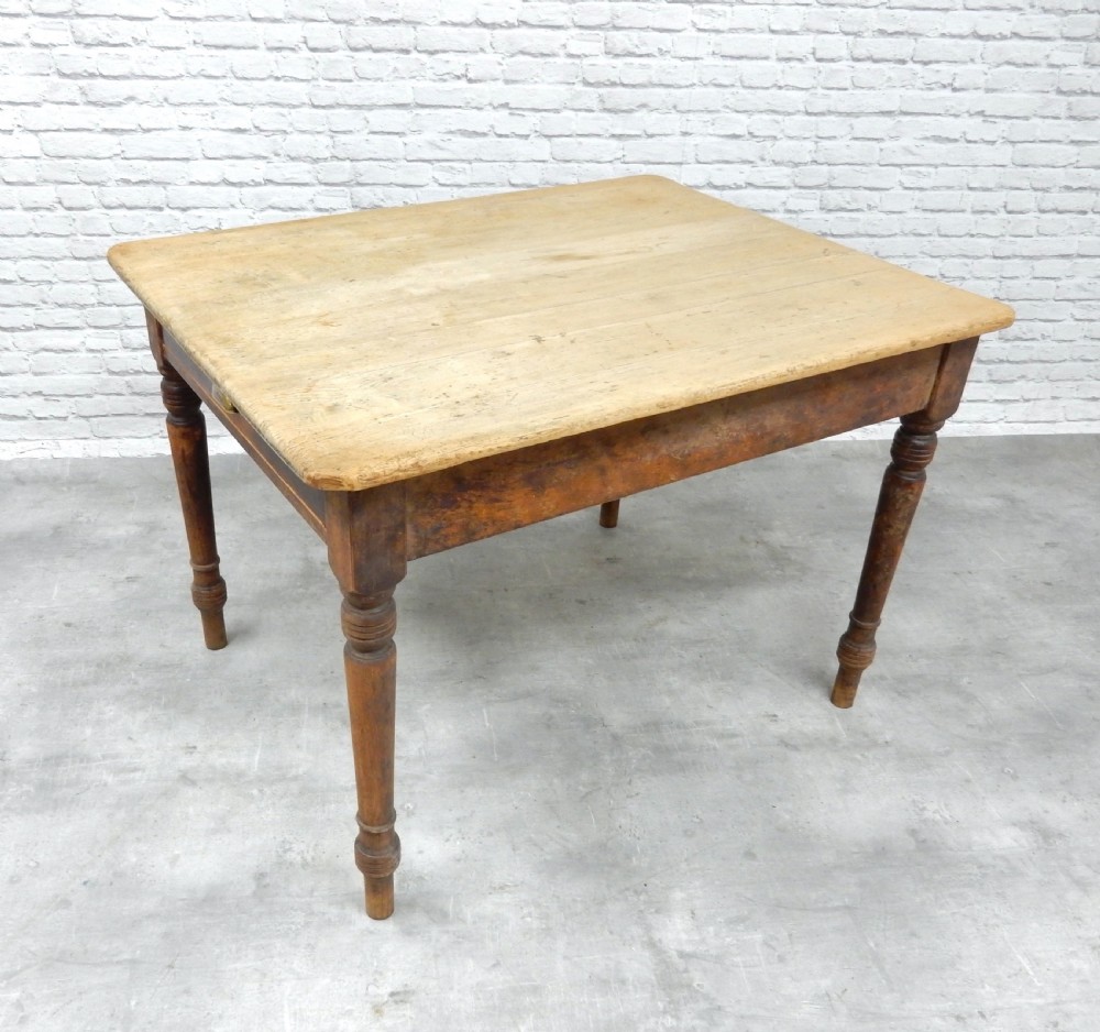 Pine Kitchen Table View V
