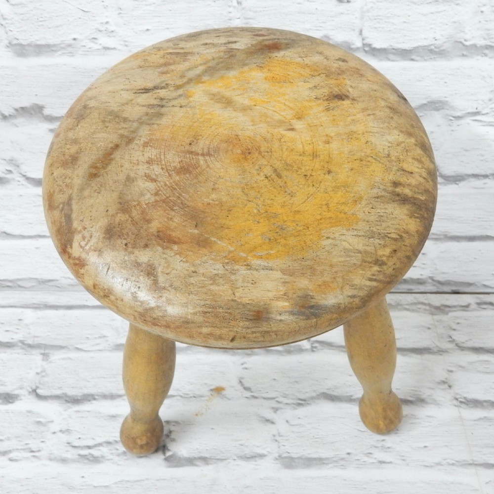 Country Stool View IV