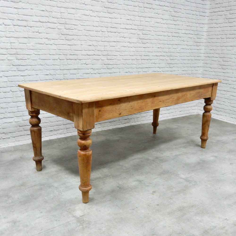Pine Farmhouse Kitchen Table