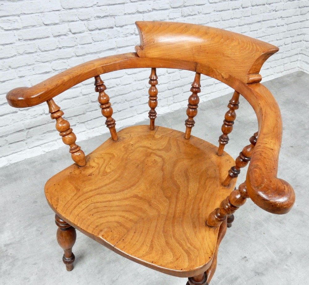 Windsor Smoker's Bow Armchair View VI