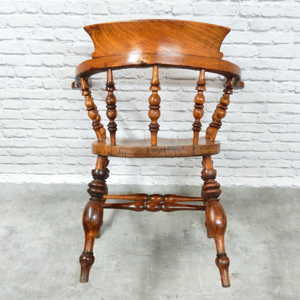Windsor Smoker's Bow Armchair View VII