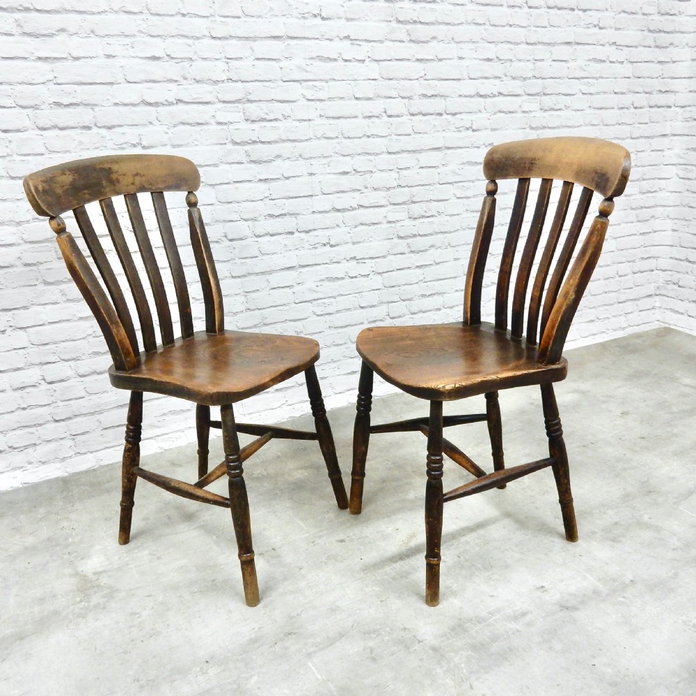 Windsor Lathback Kitchen Chairs(2) View II