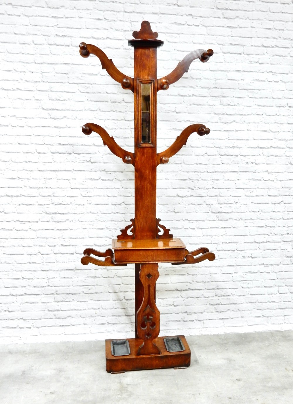 Oak Hallstand View II