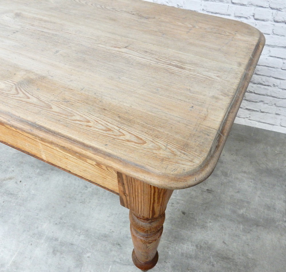 Pine Kitchen Table View VI