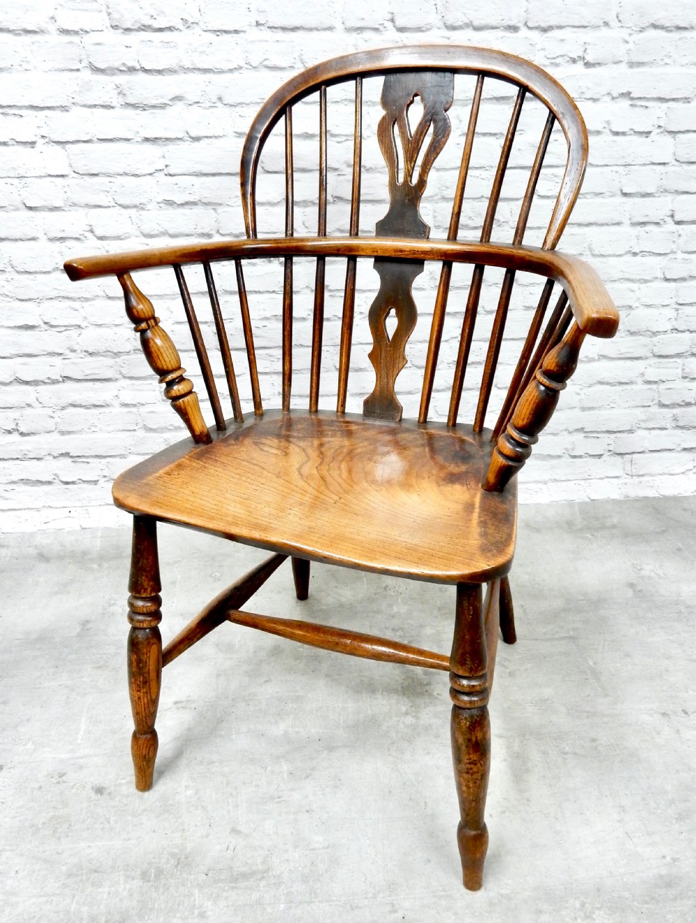 4x C19th Windsor Armchairs View VII