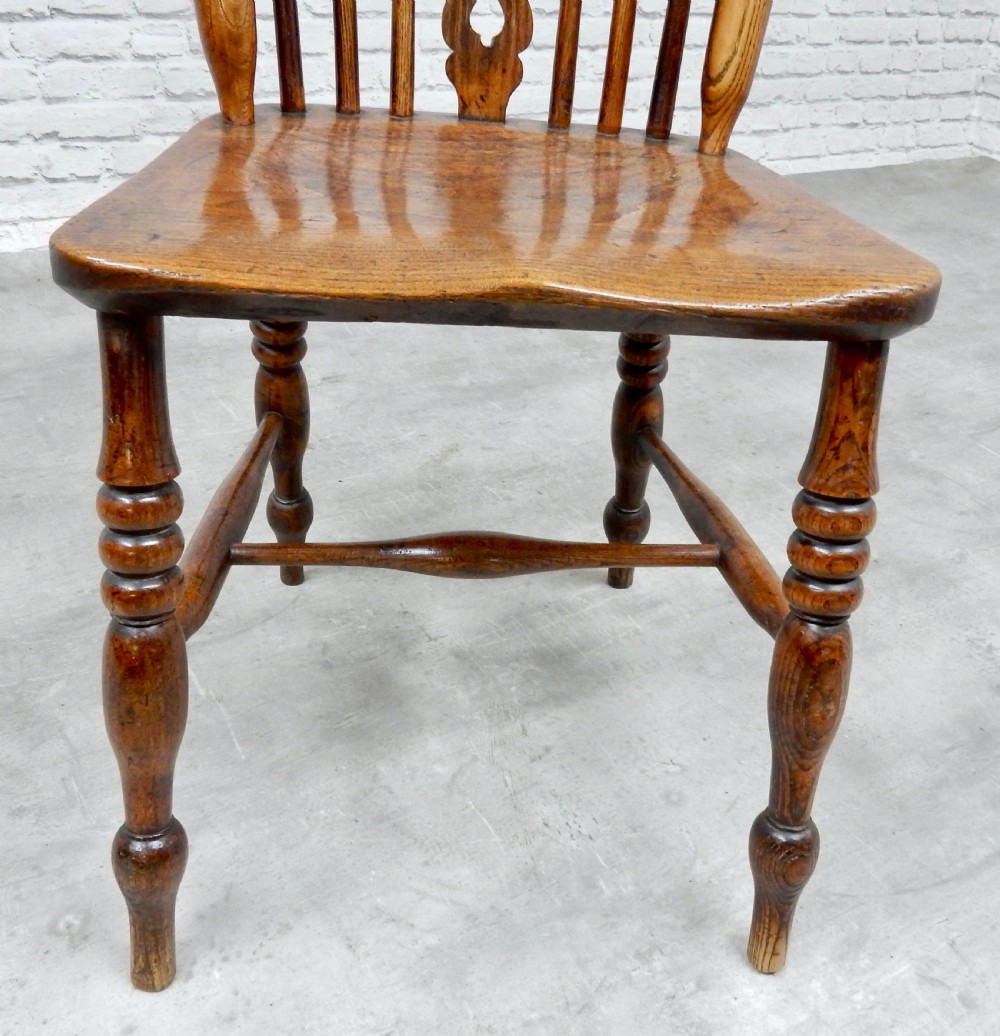 Set 6 Windsor Dining Chairs View VII