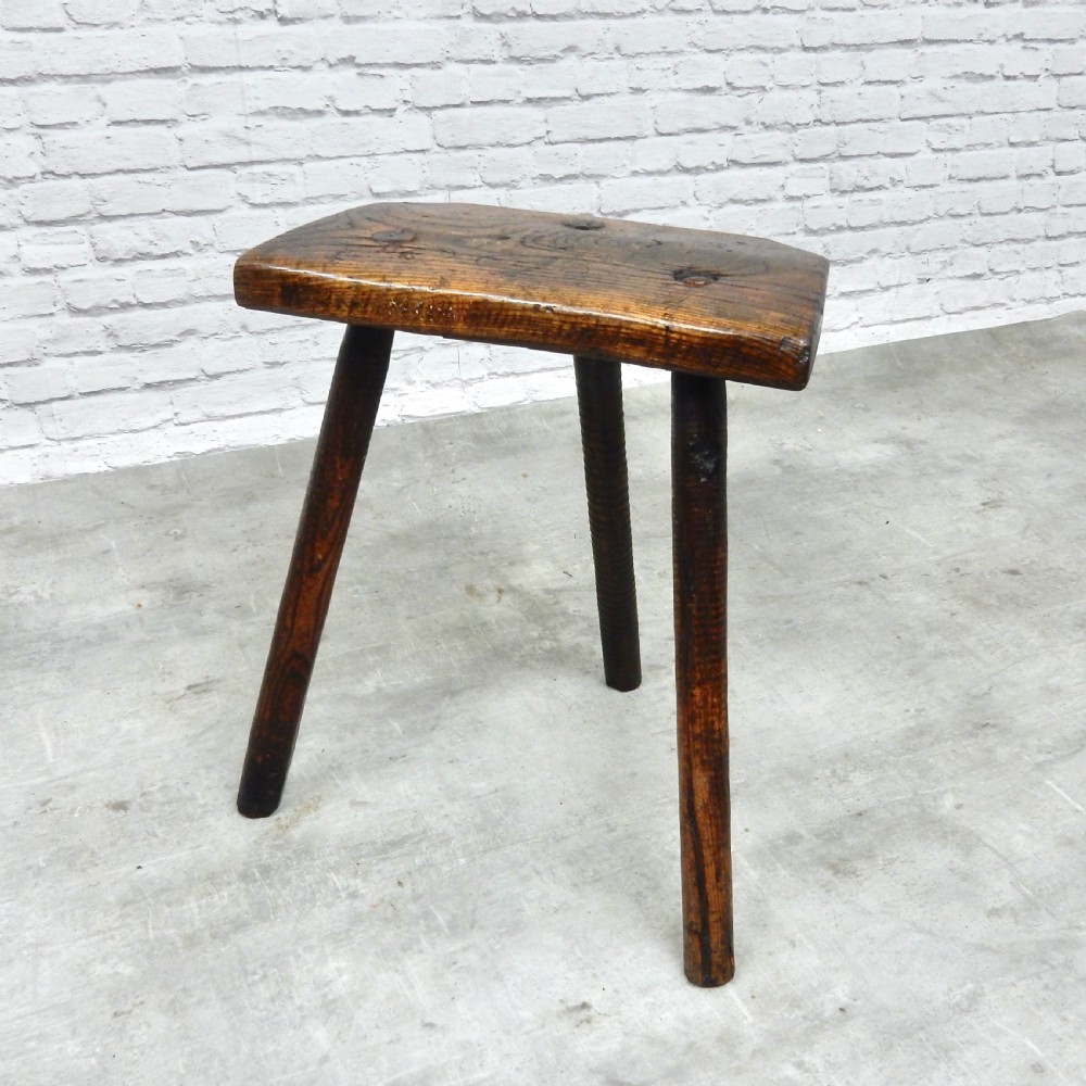 Cutler's Stool