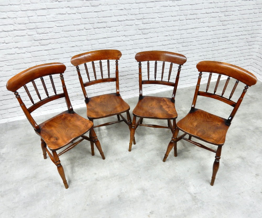 Set 4 Windsor Kitchen Chairs View III