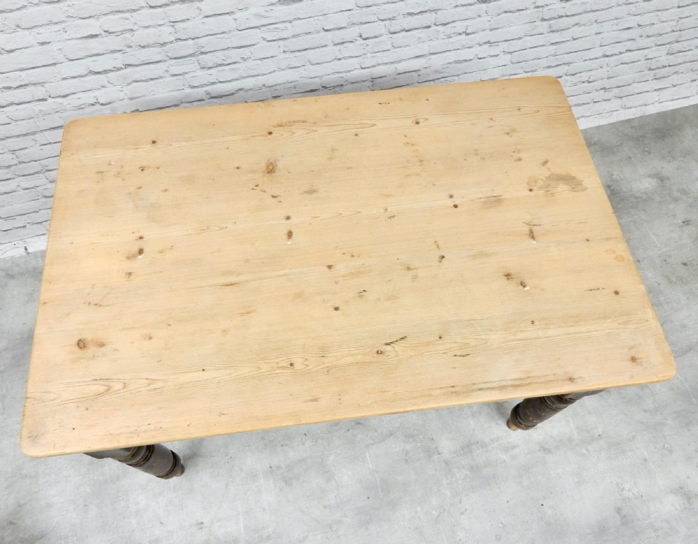 Small Pine Kitchen Table View VIII