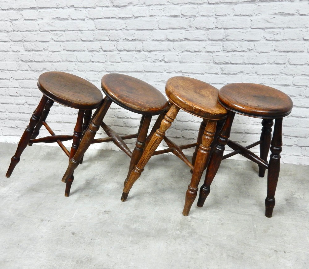 4x Tavern Stools View VI