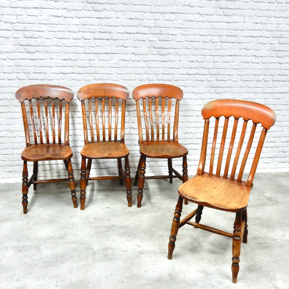 Set 4 Windsor Kitchen Chairs View II