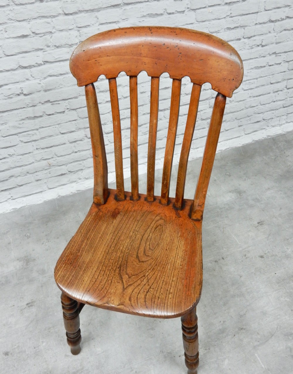 Set 4 Windsor Kitchen Chairs View VI