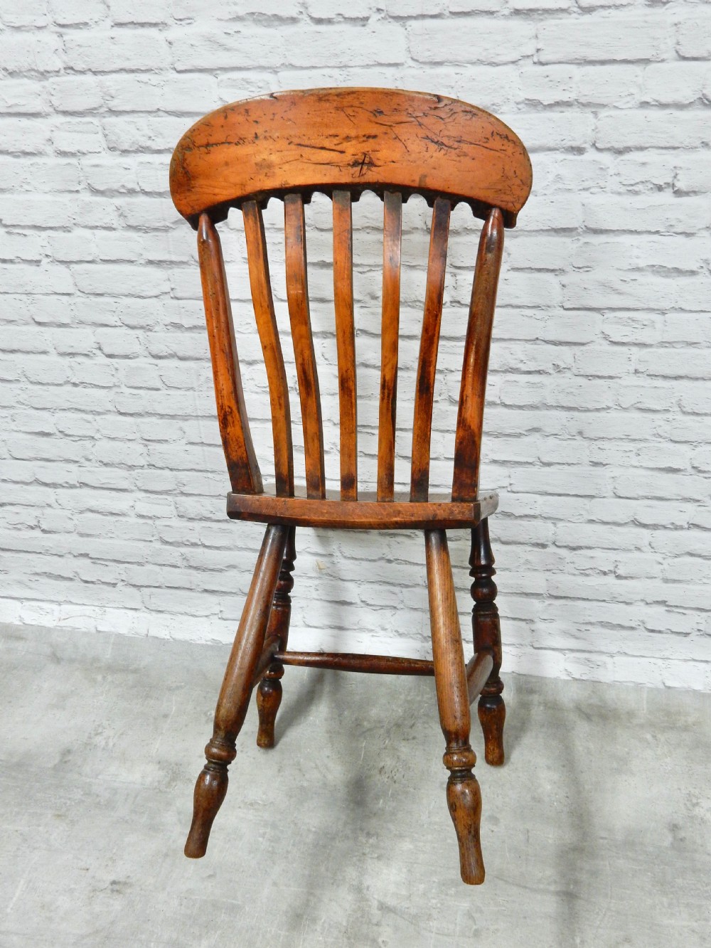 Set 4 Windsor Kitchen Chairs View VII