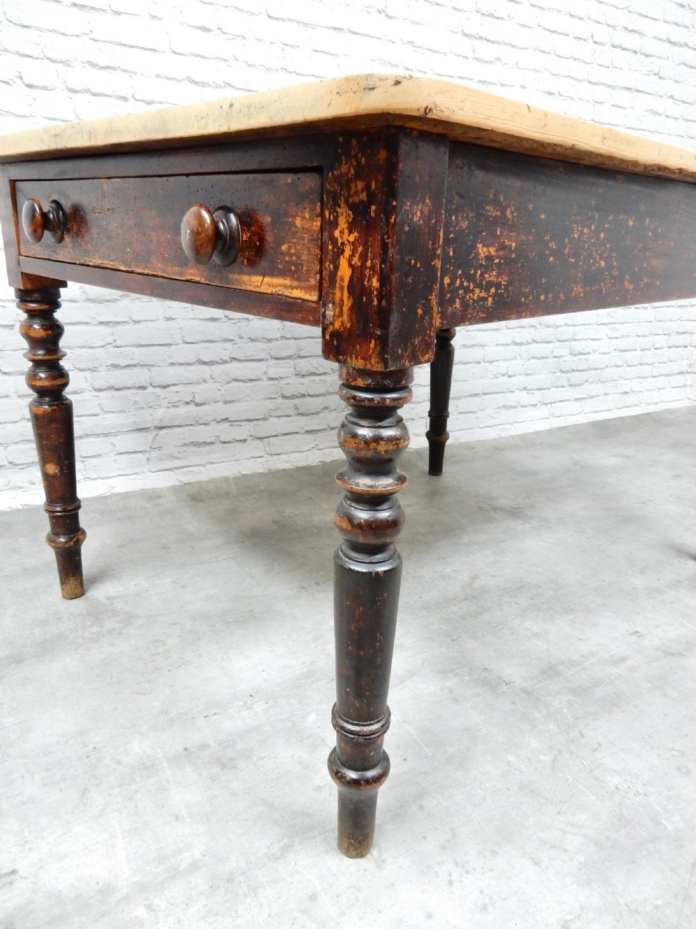 Pine Kitchen Table View VIII