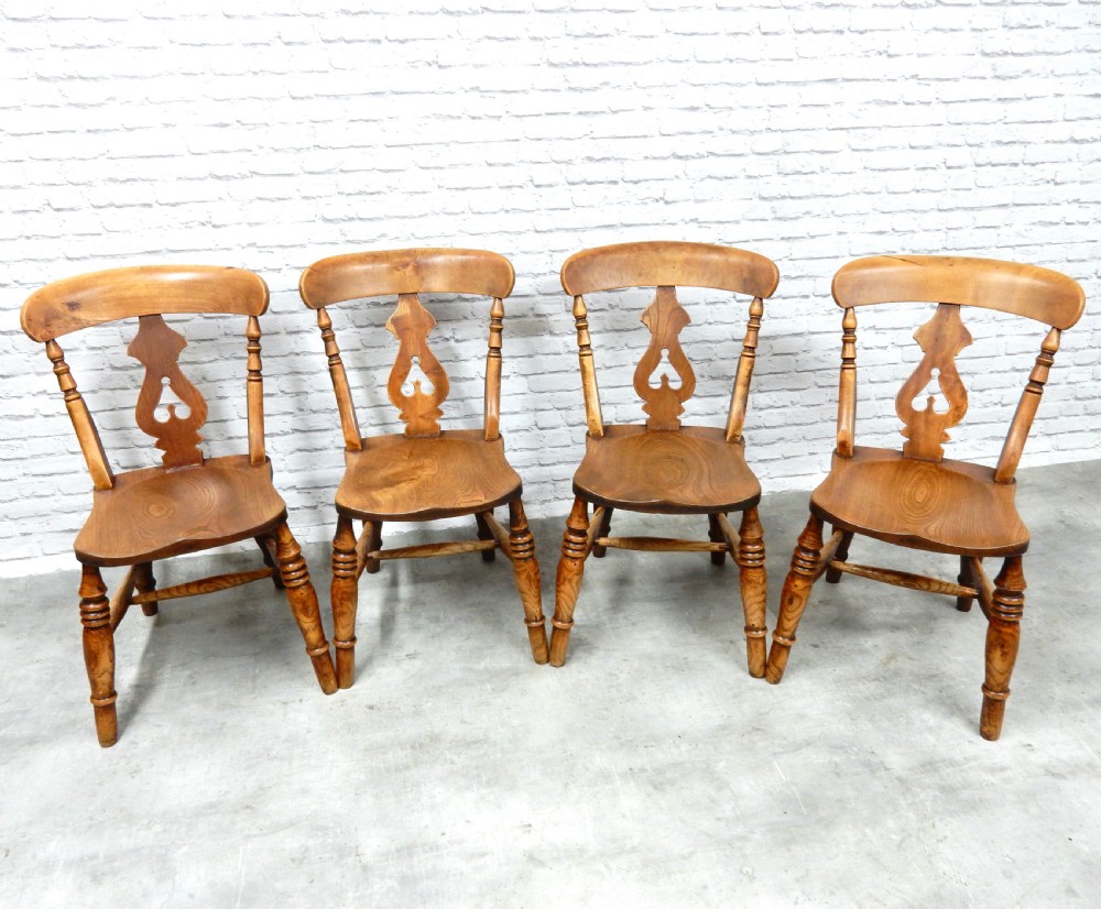 Set 4 Windsor Kitchen Chairs View III