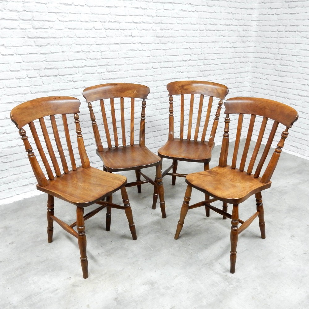 4x Windsor Kitchen Chairs View II