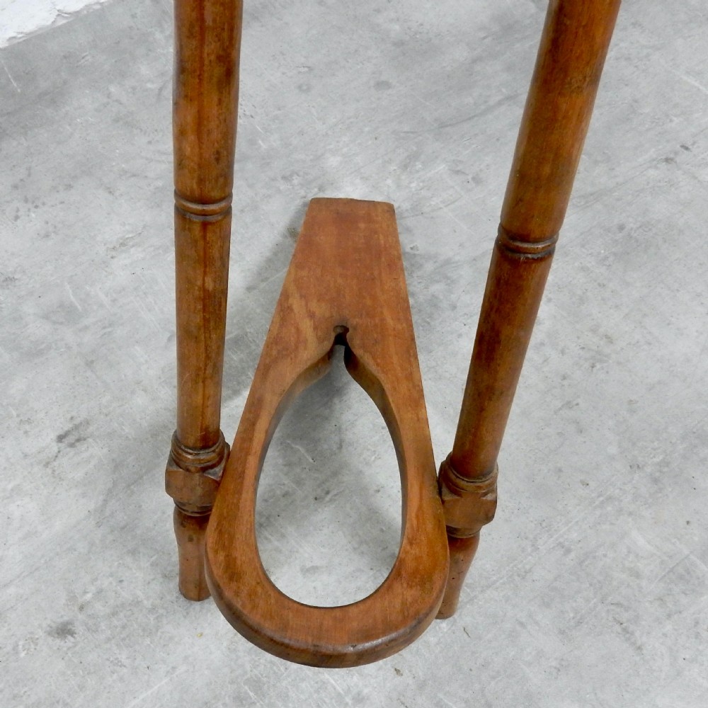 Country House Boot Jack View VI