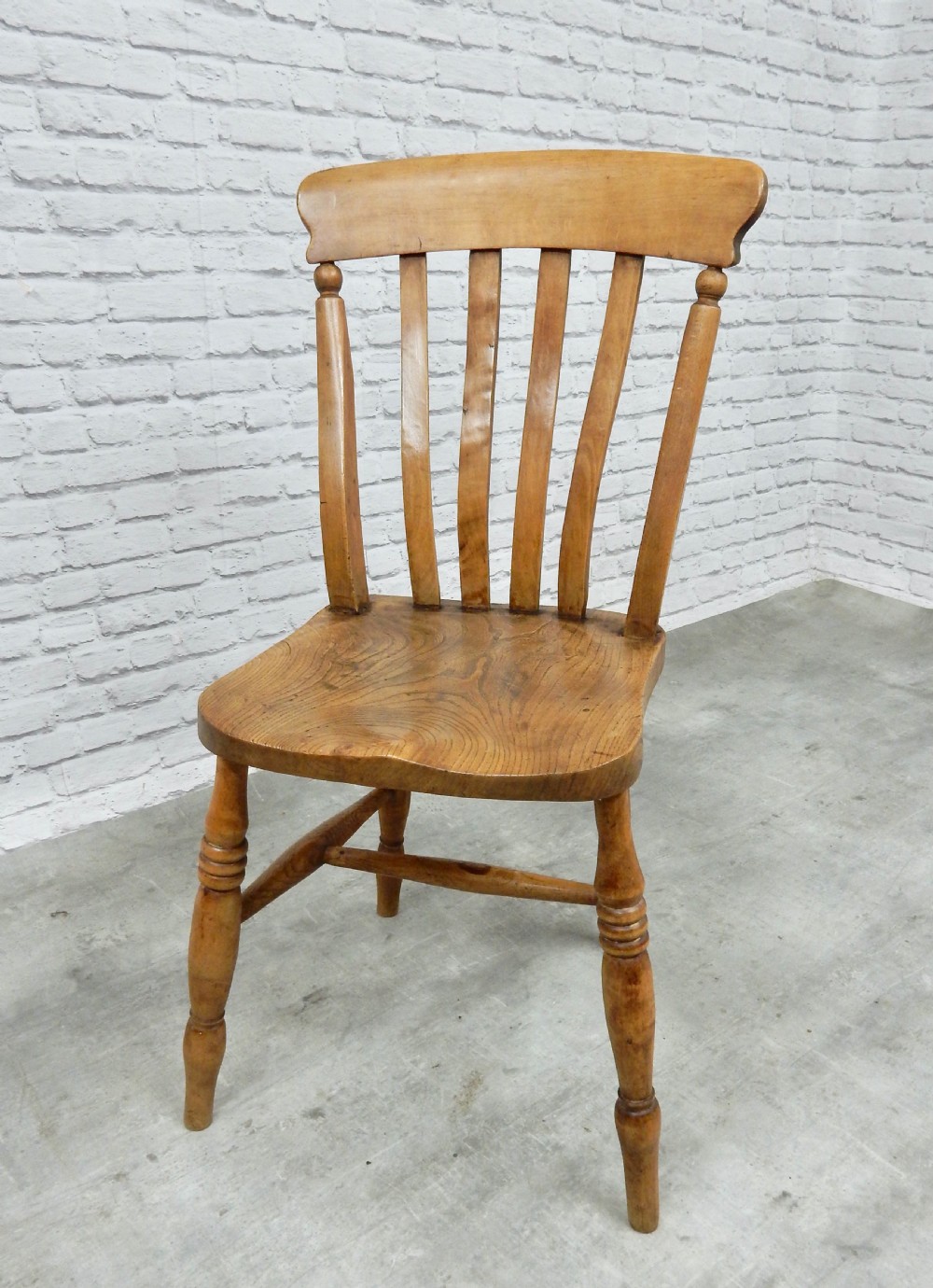 4x Windsor Kitchen Chairs View V