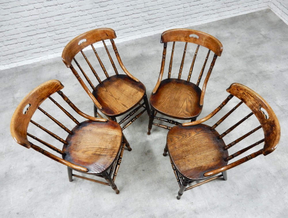 Set 4 Country Kitchen Chairs View IV