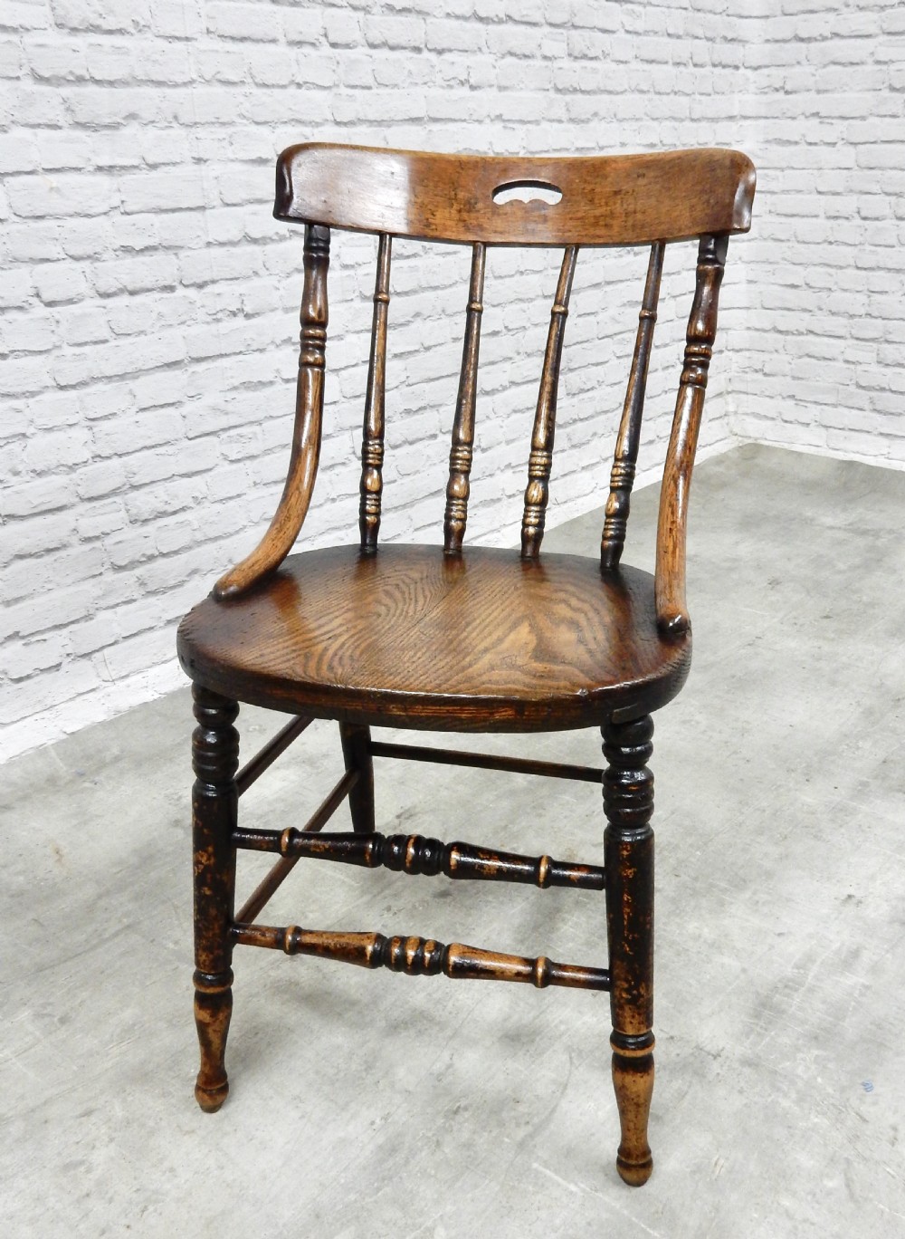 Set 4 Country Kitchen Chairs View VI