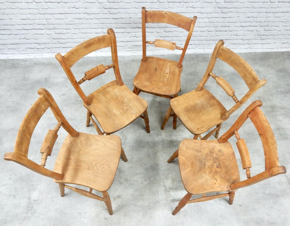 5x Windsor Kitchen Chairs View III